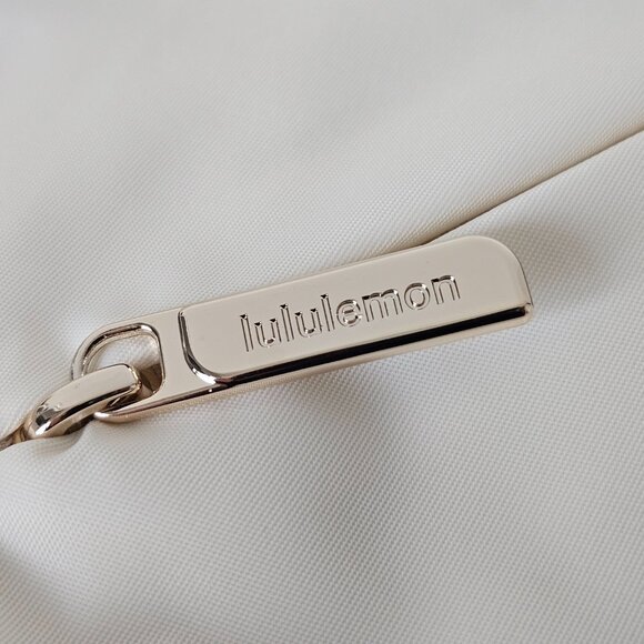 NWT LULULEMON LTIV/GOLD Light Ivory Gold All Night Festival Bag 5L - Picture 5 of 16